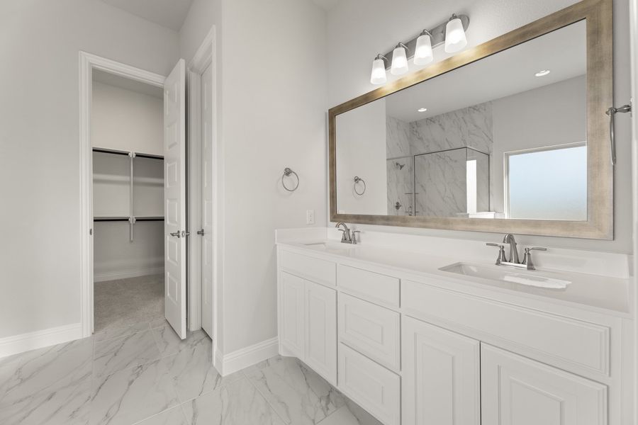 Furnished interior view inside a new home in River Ranch, Van Alstyne (Image 10).