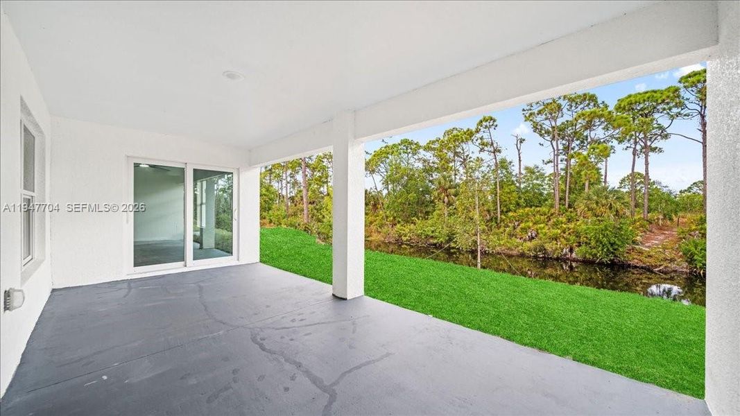 Exterior details and patio area of a home in , Cape Coral (Image 3).