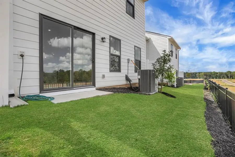 Exterior details and patio area of a home in Laurel Fields, Gainesville (Image 4).