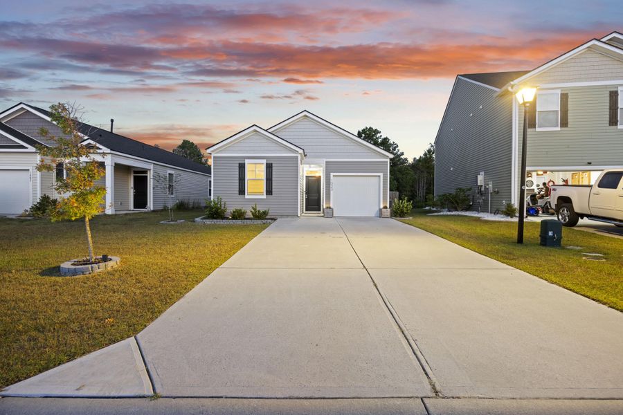 Image 34 of a home in .