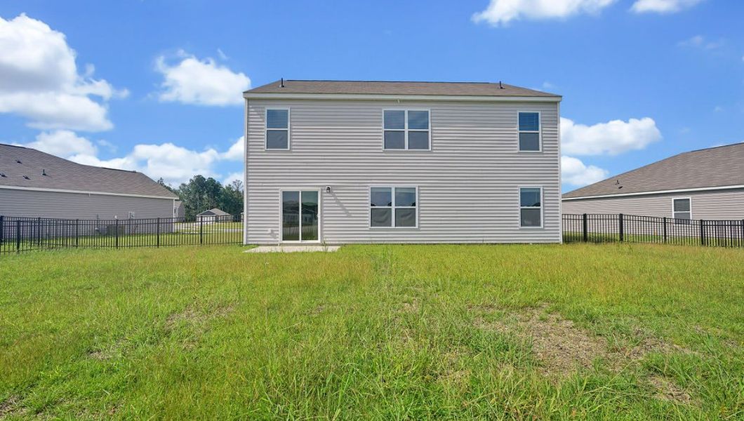 Representative exterior details of a home built from the HAYDEN by D.R. Horton in Saltgrass Landing, Winnabow (Image 3).