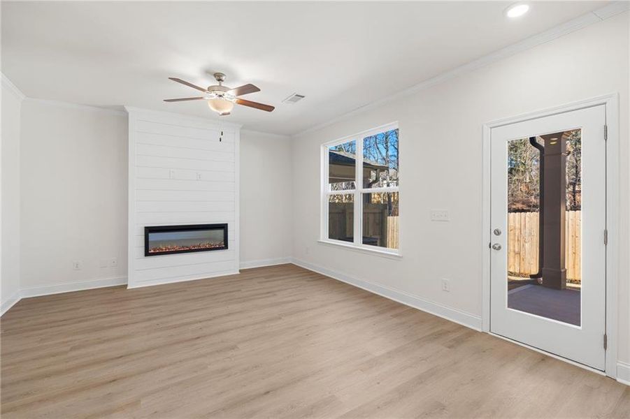 Spacious, unfurnished interior of a new home in Mulberry Summit, Flowery Branch (Image 27).
