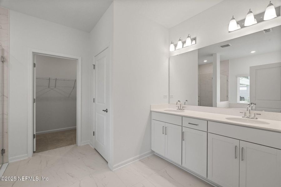 Furnished interior view inside a new home in Beacon Lake, St. Augustine (Image 10).