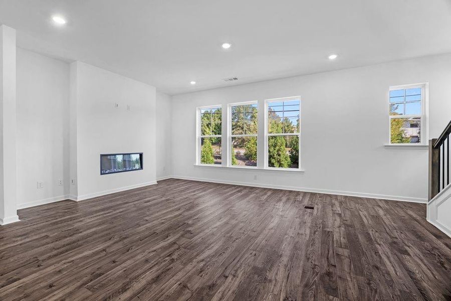 Spacious, unfurnished interior of a new home in Somerset at Veterans Memorial, Mableton (Image 27). Spacious, unfurnished interior of a new home in Somerset at Veterans Memorial, Mableton (Image 27).