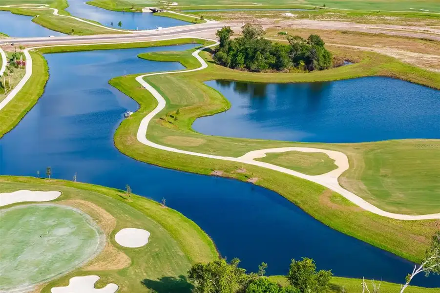 Natural landscape and outdoor views near Calusa Country Club in Lakewood Ranch (Image 47).