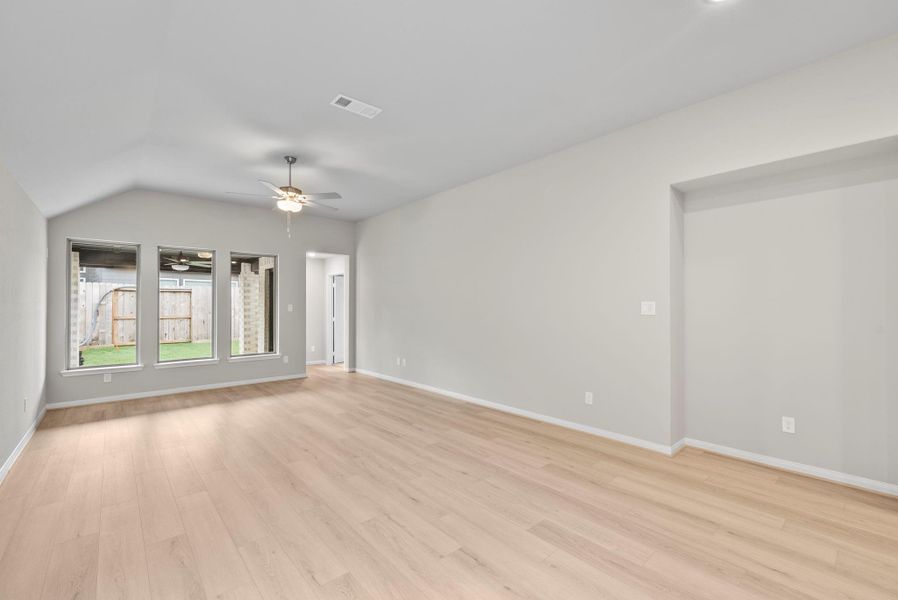 Spacious, unfurnished interior of a new home in Jubilee, Hockley (Image 25). Spacious, unfurnished interior of a new home in Jubilee, Hockley (Image 25).