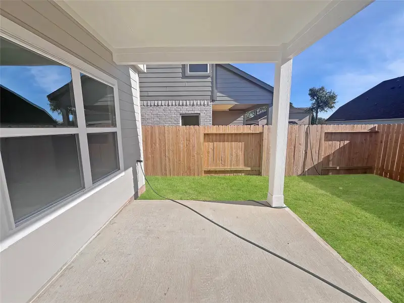 The Robin II- Rear Covered Patio. Sample image to be used for example only, colors, options and upgrades vary. The Robin II- Rear Covered Patio. Sample image to be used for example only, colors, options and upgrades vary.
