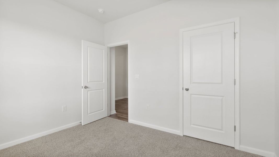 Spacious, unfurnished interior of a new home in Pine Lake Estates, Anderson (Image 17).