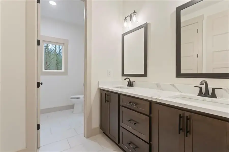 Furnished interior view inside a new home in , Carrollton (Image 9).