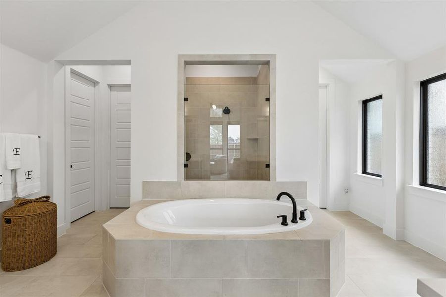 Furnished interior view inside a new home in , Lavon (Image 17).