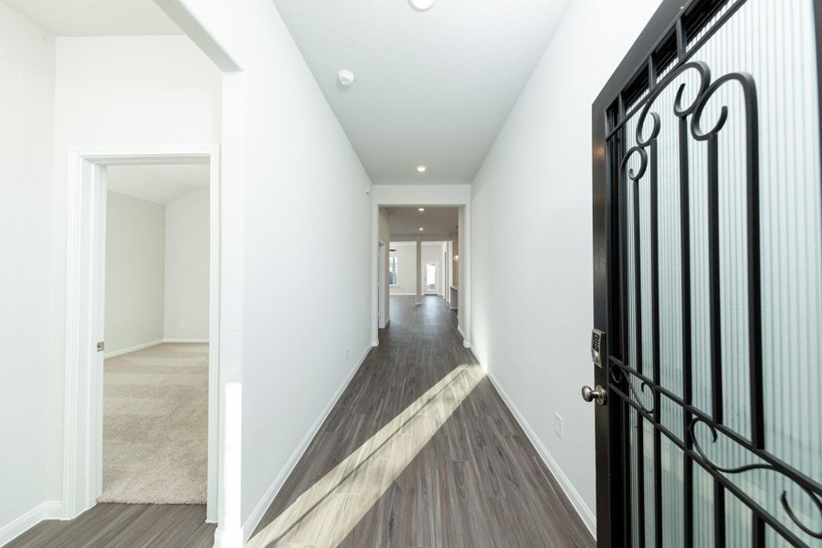 Spacious, unfurnished interior of a new home in Bluestem, Brookshire (Image 17). Spacious, unfurnished interior of a new home in Bluestem, Brookshire (Image 17).