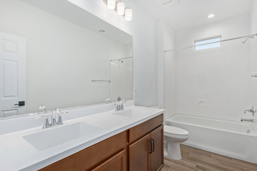 Furnished interior view inside a new home in Stonehaven, Glendale (Image 12). Furnished interior view inside a new home in Stonehaven, Glendale (Image 12).