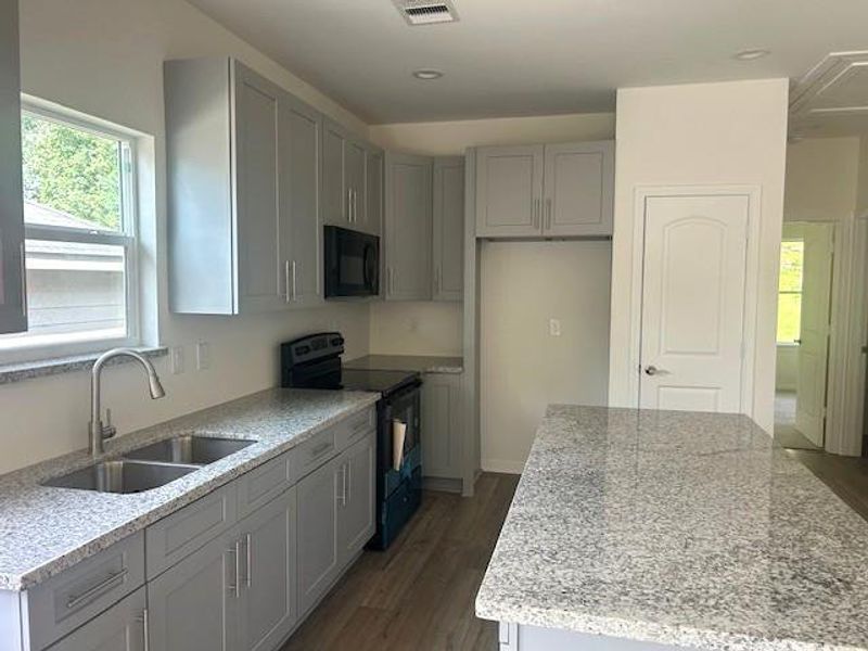 Furnished interior view inside a new home in Frontier Lakes, Willis (Image 8). Furnished interior view inside a new home in Frontier Lakes, Willis (Image 8).