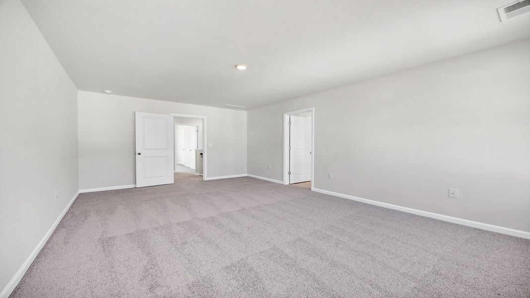 Spacious, unfurnished interior of a new home in Sease's Pond, Gilbert (Image 23). Spacious, unfurnished interior of a new home in Sease's Pond, Gilbert (Image 23).