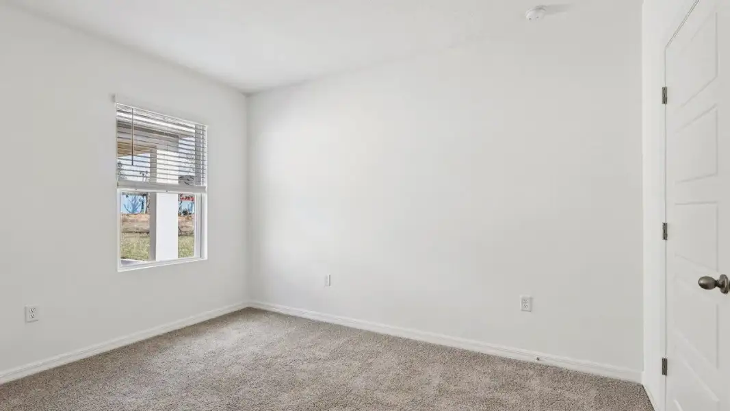 Spacious, unfurnished interior of a new home in Cascades, Davenport (Image 27).