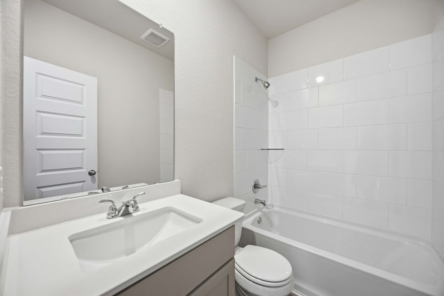 1218 Lilly Lane - Matagorda - Secondary Bathroom 1218 Lilly Lane - Matagorda - Secondary Bathroom