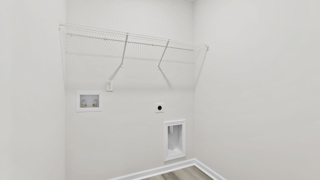 Spacious, unfurnished interior of a new home in Durbin Meadows, Fountain Inn (Image 25).