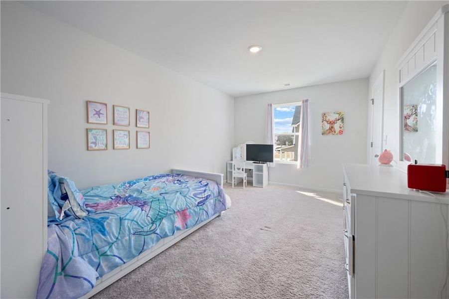 Furnished interior view inside a new home in Stephen's Landing, Loganville (Image 45). Furnished interior view inside a new home in Stephen's Landing, Loganville (Image 45).