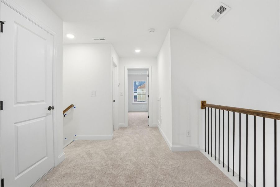 Spacious, unfurnished interior of a new home in Rone Creek, Waxhaw (Image 46).