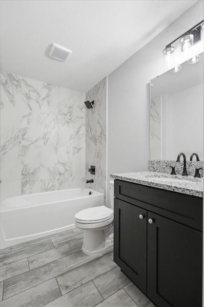 Furnished interior view inside a new home in , Auburndale (Image 11).