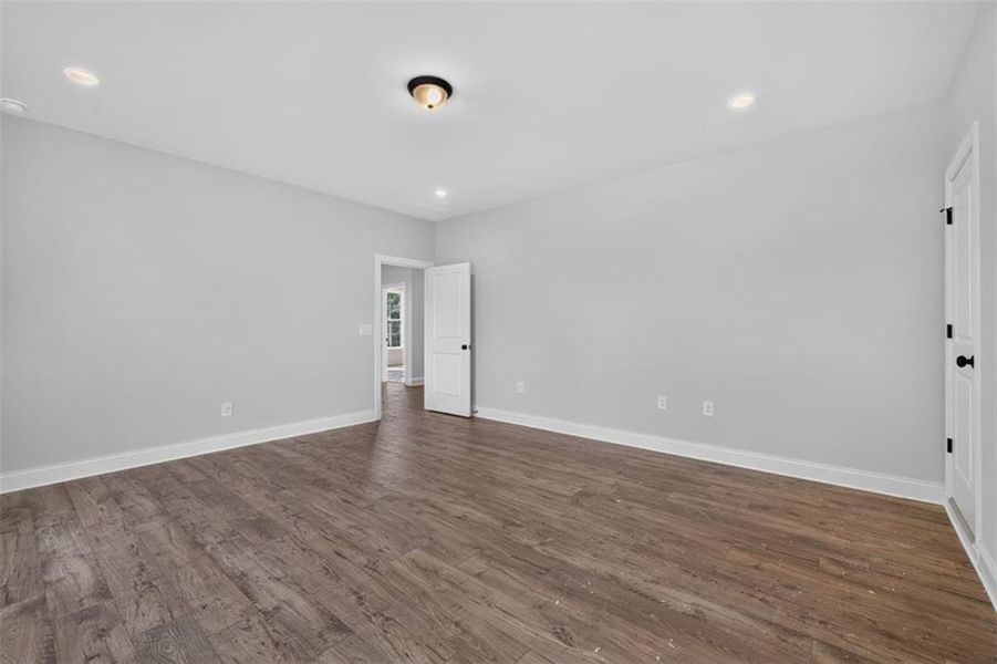 Spacious, unfurnished interior of a new home in , Flowery Branch (Image 47).