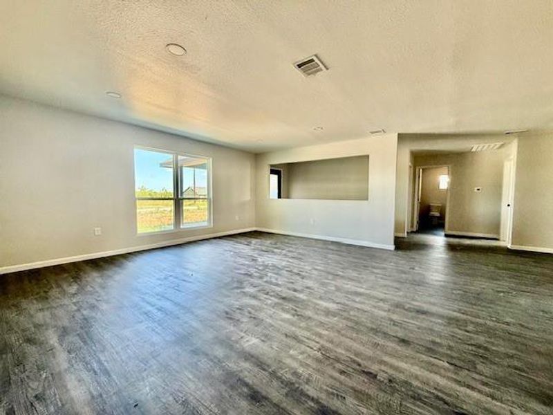 Spacious, unfurnished interior of a new home in , Honey Grove (Image 26).