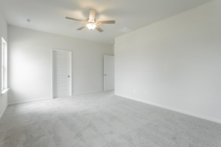 Spacious, unfurnished interior of a new home in Laurel Ridge, Rock Spring (Image 41).