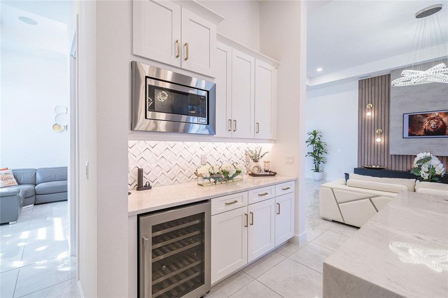 Furnished interior view inside a new home in , Wesley Chapel (Image 54).