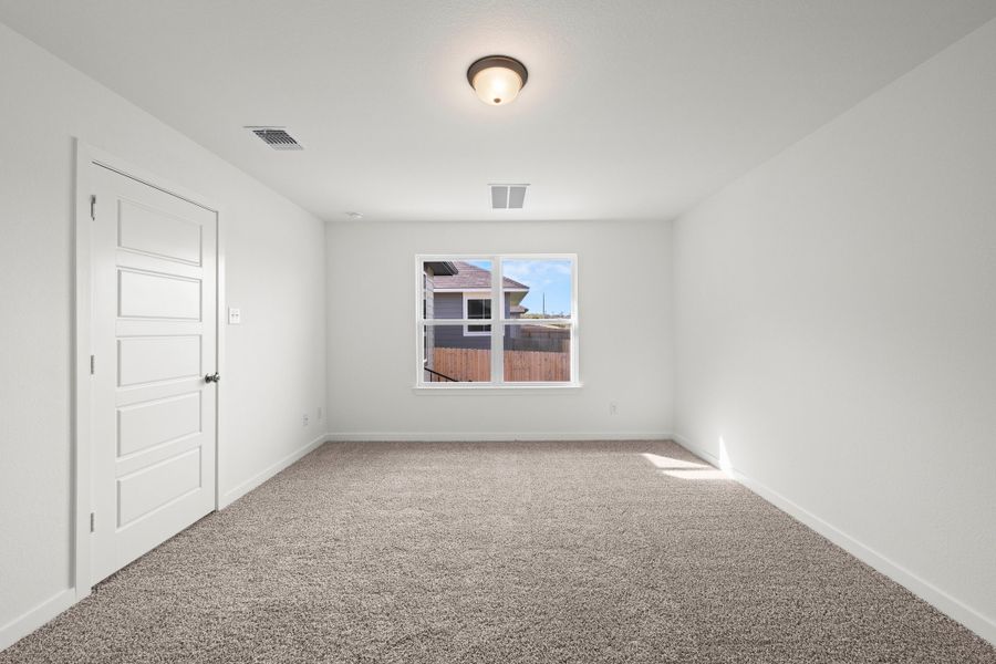 Spacious, unfurnished interior of a new home in South Pointe, Temple (Image 9). Spacious, unfurnished interior of a new home in South Pointe, Temple (Image 9).