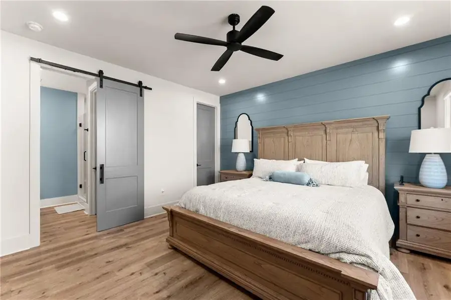 Furnished interior view inside a new home in , Gainesville (Image 31).