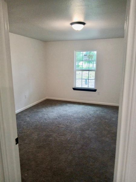 Spacious, unfurnished interior of a new home in , Liberty (Image 10).
