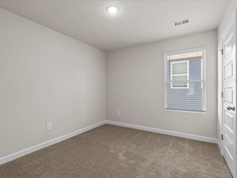 Spacious, unfurnished interior of a new home in Cedar Shoals – Heritage Collection, Piedmont (Image 11).