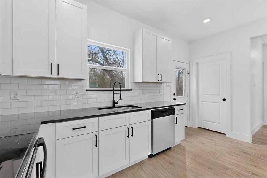 Furnished interior view inside a new home in , Mabank (Image 4).
