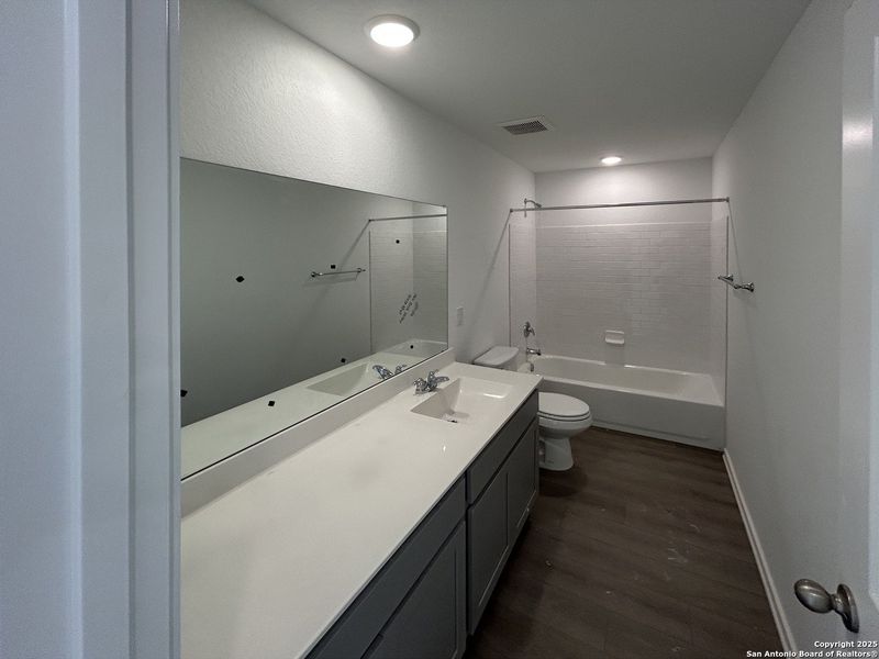 Furnished interior view inside a new home in Meadows at Hennersby Hollow 40's, San Antonio (Image 8). Furnished interior view inside a new home in Meadows at Hennersby Hollow 40's, San Antonio (Image 8).