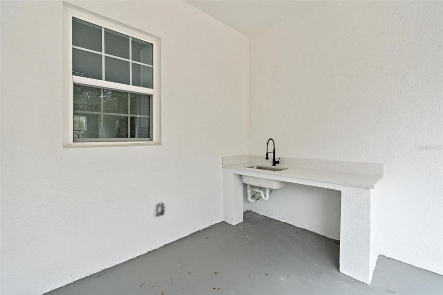 Furnished interior view inside a new home in , Ocala (Image 11).