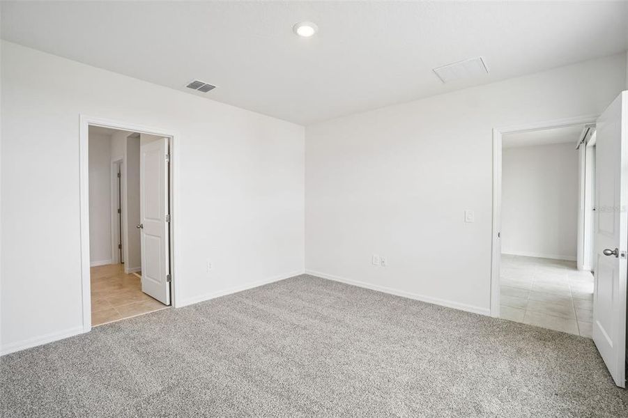 Spacious, unfurnished interior of a new home in Hamilton Bluff - Classic Series, Lake Hamilton (Image 32).
