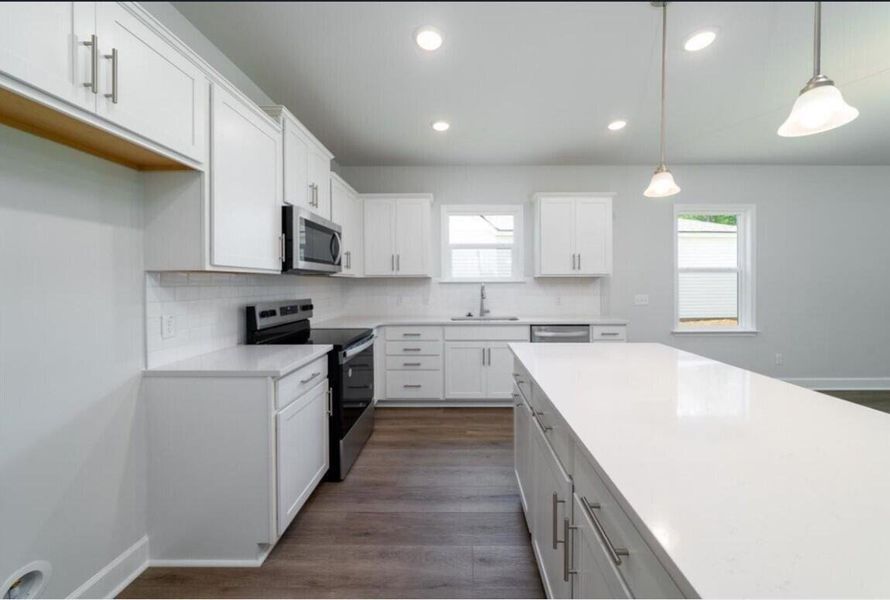 Furnished interior view inside a new home in Cedar Glen Preserve, Huger (Image 5). Furnished interior view inside a new home in Cedar Glen Preserve, Huger (Image 5).