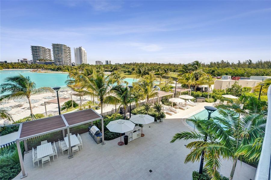Community amenities in , Miami (Image 49).