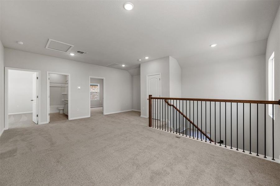 Spacious, unfurnished interior of a new home in The Colony, Bastrop (Image 30). Spacious, unfurnished interior of a new home in The Colony, Bastrop (Image 30).