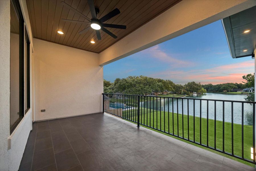 Exterior details and patio area of a home in , Sugar Land (Image 29).