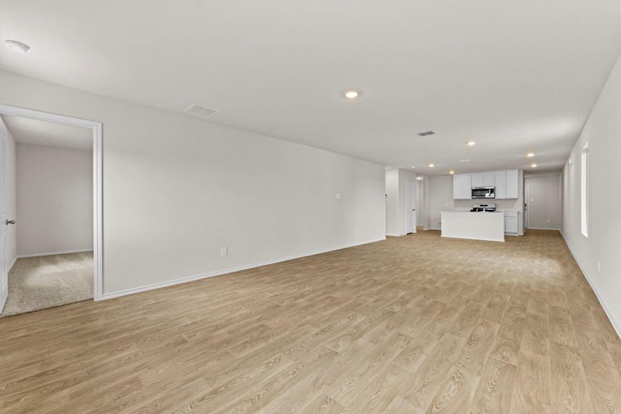 Spacious, unfurnished interior of a new home in Sunset Oaks, Maxwell (Image 21). Spacious, unfurnished interior of a new home in Sunset Oaks, Maxwell (Image 21).