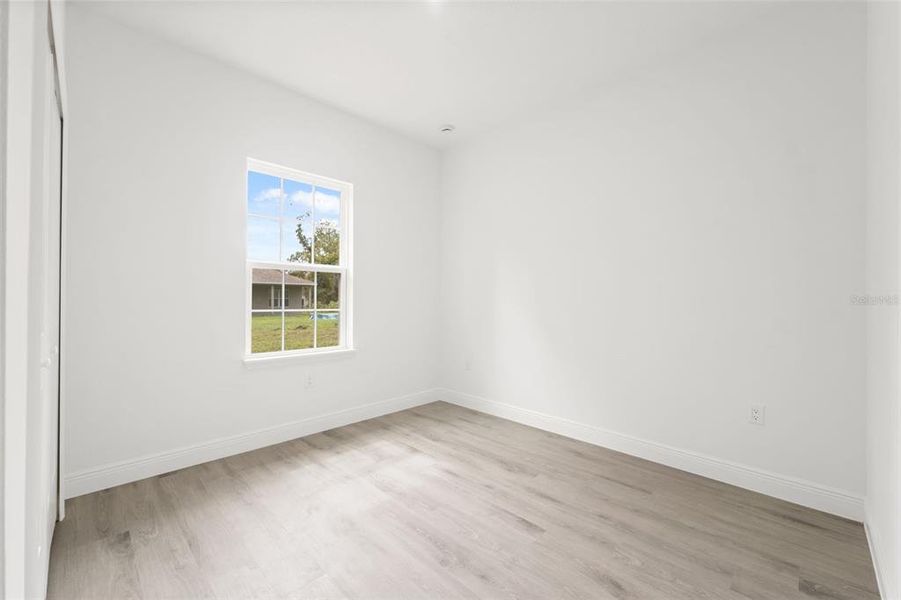 Spacious, unfurnished interior of a new home in , Ocala (Image 21).