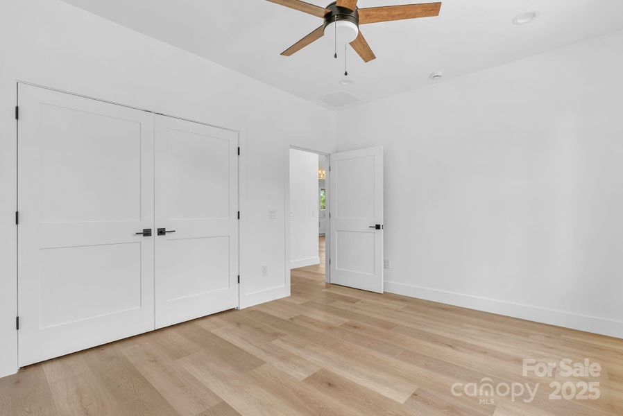 Image 38 of a home in .