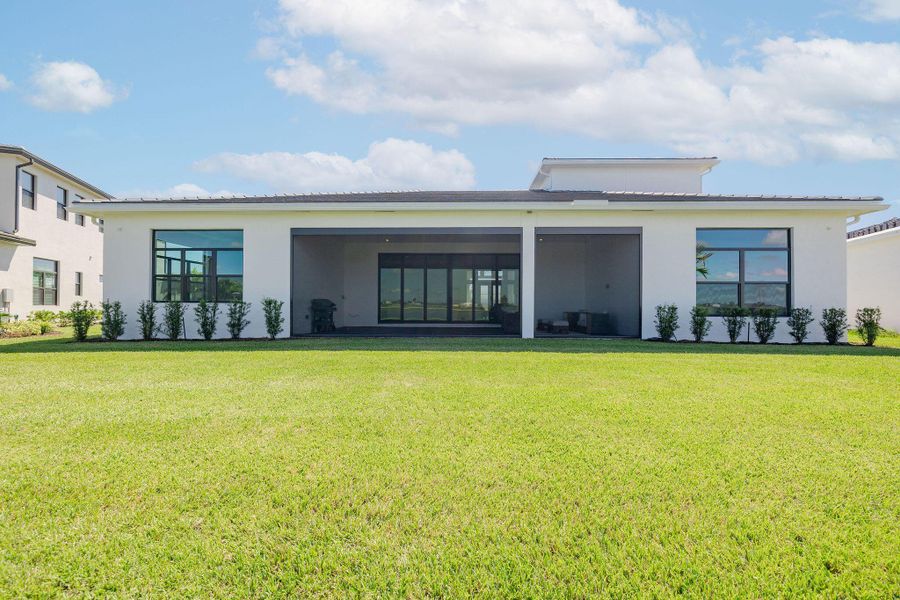 Exterior details and patio area of a home in , Port St. Lucie (Image 30).