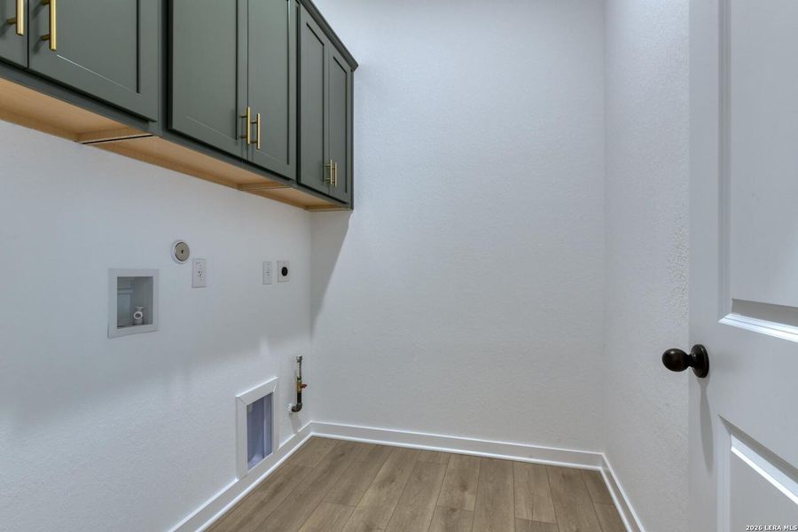 Spacious, unfurnished interior of a new home in Arcadia Ridge, San Antonio (Image 17). Spacious, unfurnished interior of a new home in Arcadia Ridge, San Antonio (Image 17).