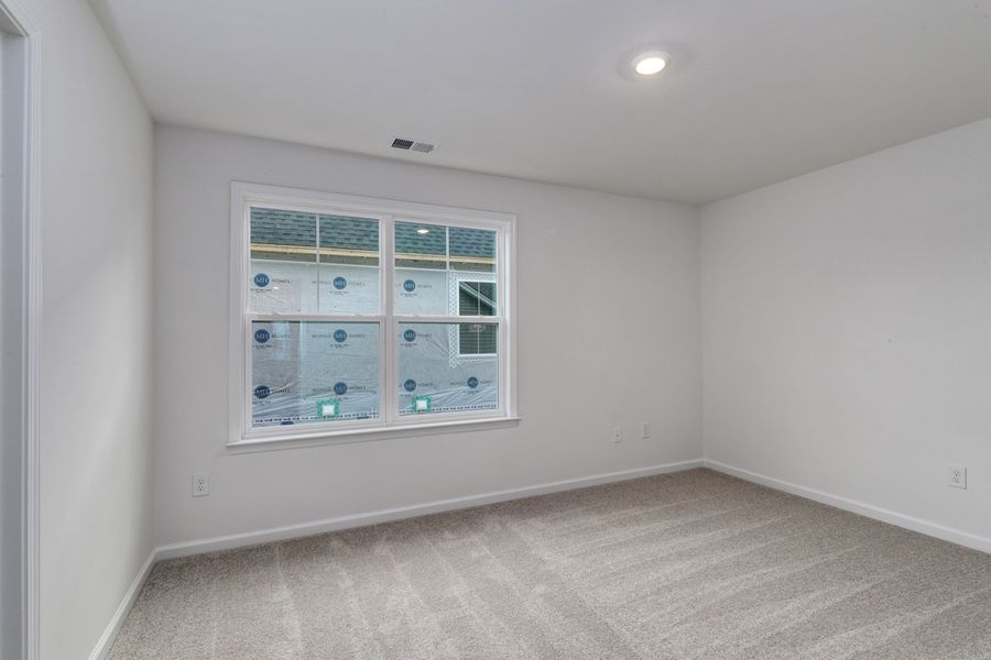 Spacious, unfurnished interior of a new home in Arcadia, Myrtle Beach (Image 38).