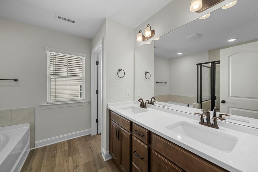 Furnished interior view inside a new home in Pisgah Park, Kernersville (Image 16).