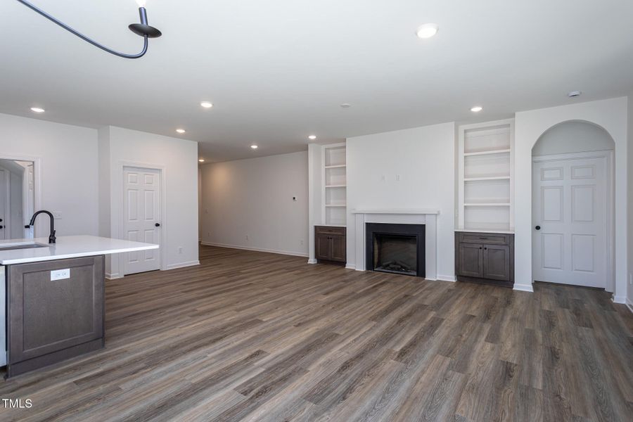 coleman-6069-jones-21 coleman-6069-jones-21