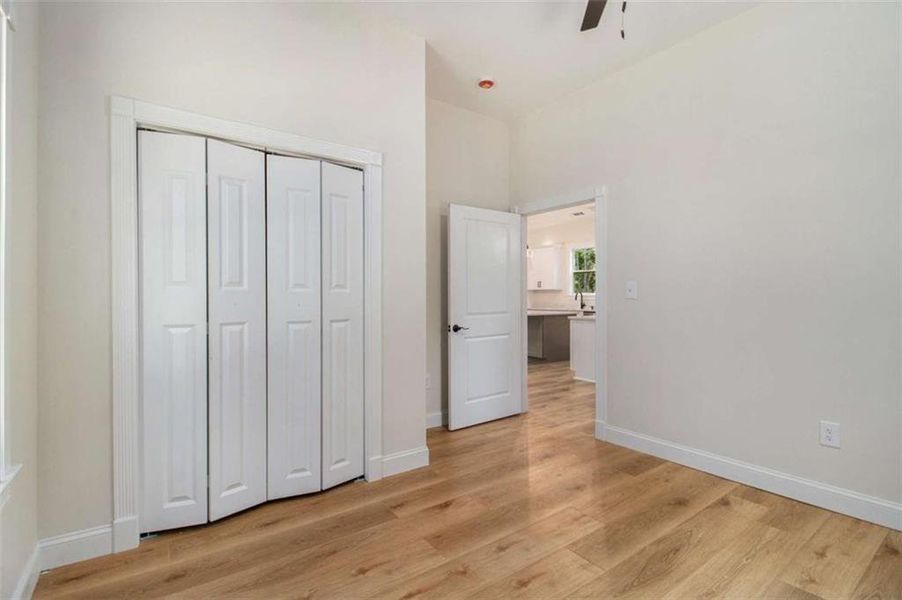 Spacious, unfurnished interior of a new home in , Temple (Image 11).