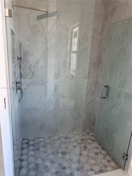 Image 8 of a home in .